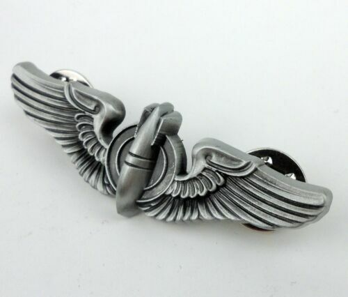 WWII US Military Bombardier Badge Pin Army Air Force Pilot Wings gallery