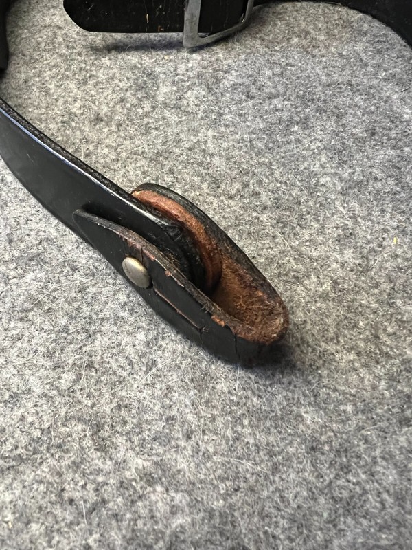 WWII US Officers Leather Sword Strap gallery