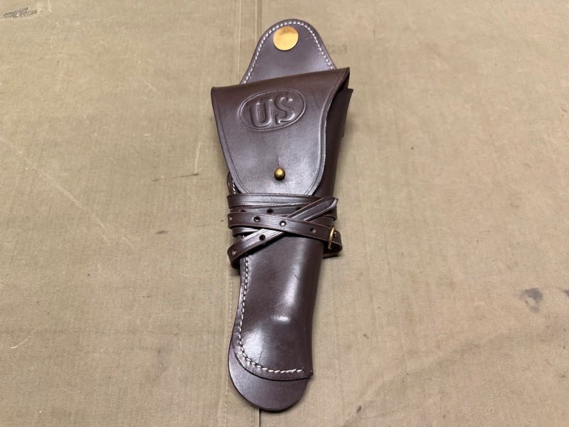 WWI & WWII M1912 OFFICER/NCO LEATHER .45 PISTOL HOLSTER-BROWN