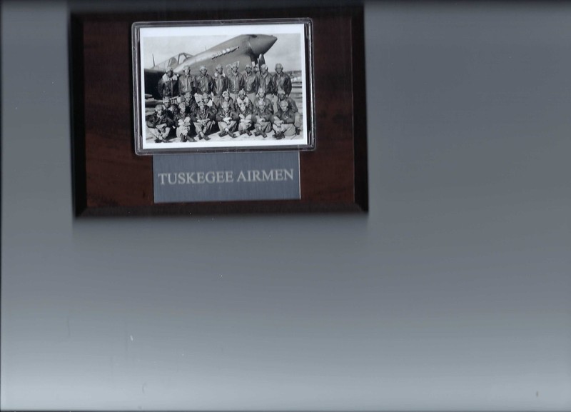 TUSKEGEE AIRMEN PLAQUE WWII USA US ARMY AIR CORPS RED TAILS PILOTS