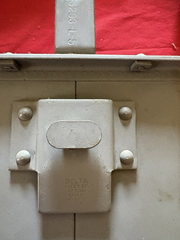 WWII U.S. Navy Battle Lantern 5293-L-5 TYPE J-I DELTA ELECTRIC USA gallery