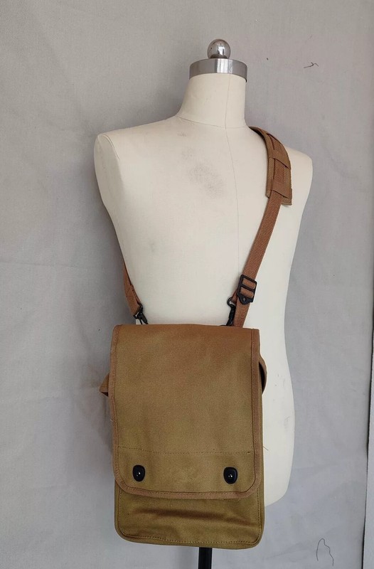 Reproductions WW2 US ARMY MARINE CORPS M1943 MILITARY FIELD MAP BAG KHAKI