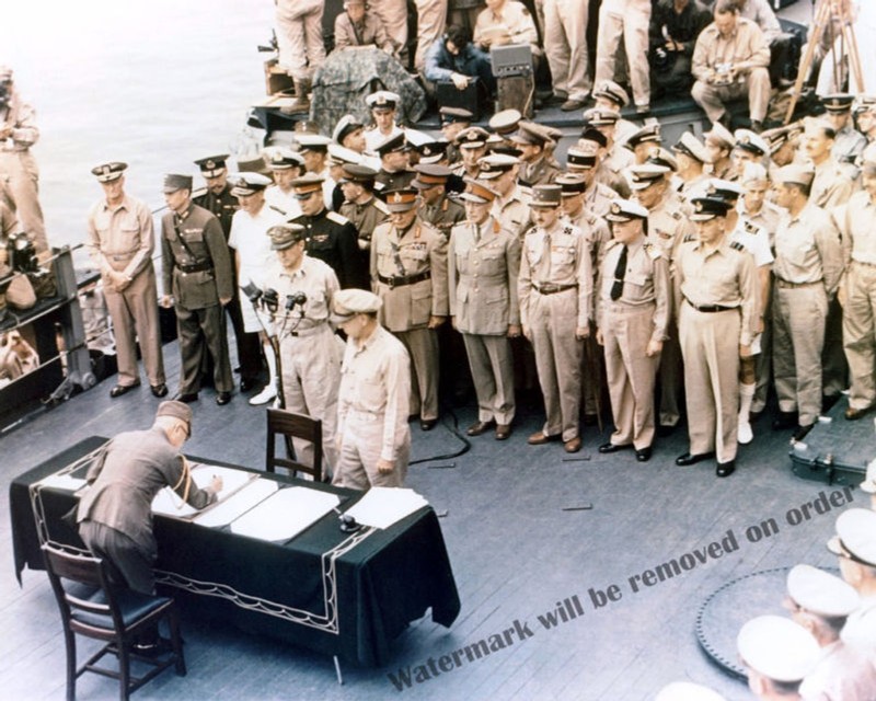 Photograph WWII Japanese Surrender on the USS Missouri Deck Sept. 1945 8×10