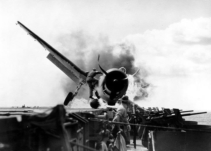 WWII Photo US Navy Deck Crash Rescue F6F Hellcat WW2 World War Two USN / 7017