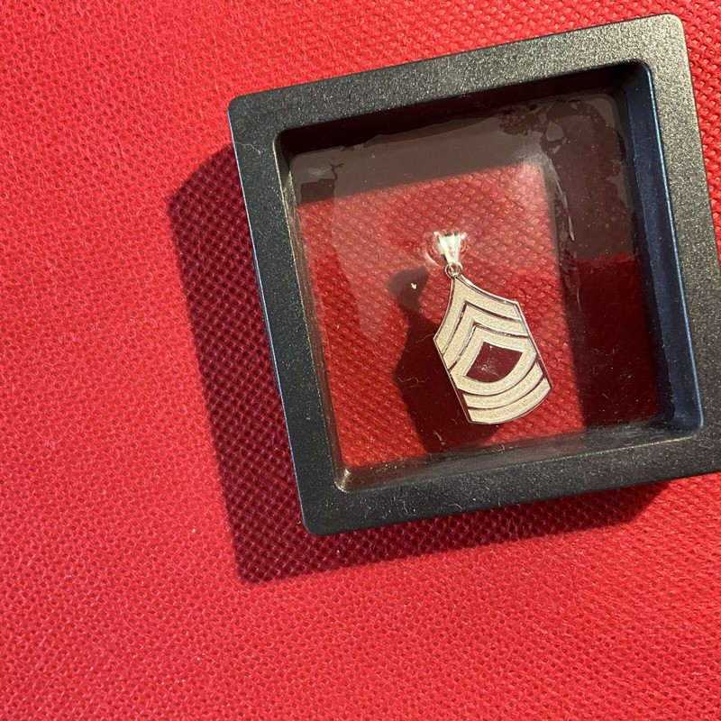 Silver .925 Army Master Sergeant Pendant Engraved gallery