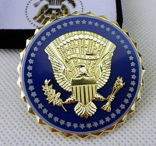 US PRESIDENTIAL SERVICE PRESIDENT IDENTIFICATION METAL BADGE PIN COLLECTIBLES gallery