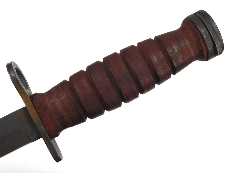 Reproduction US WW2 Camillus Bayonet with Vietnam Scabbard gallery