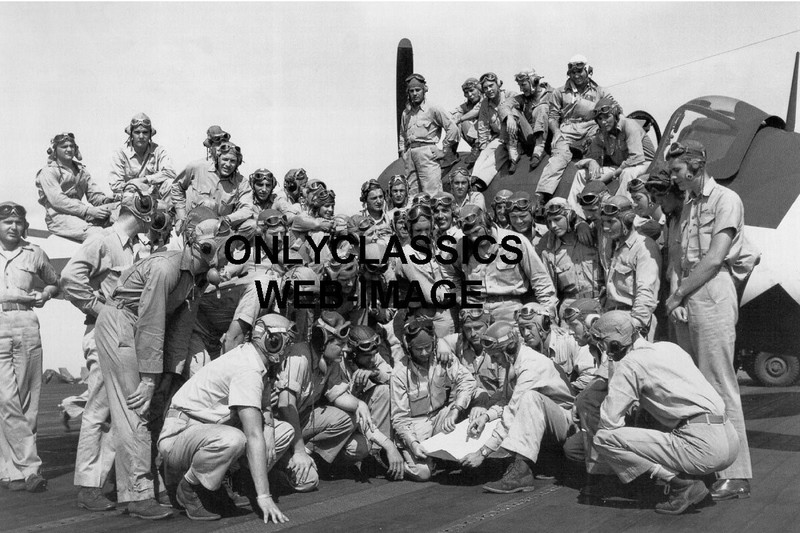 WWII AMERICAN AVIATION PILOTS-CREW PHOTO AIRPLANE FIGHTER AIRCRAFT CARRIER PHOTO