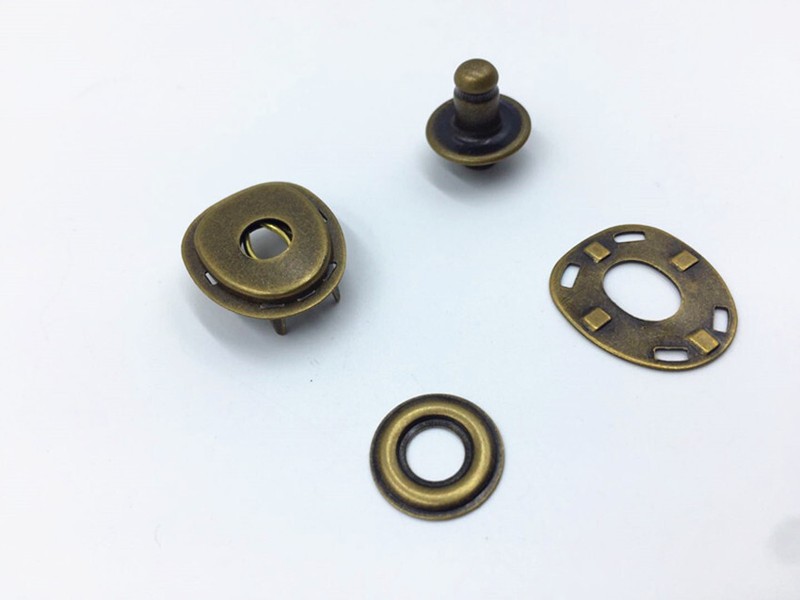US lift the dot lift a dot fastener old gold 1 Complete set Lot of 4pcs gallery