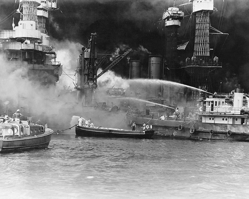 WWII PEARL HARBOR USS WEST VIRGINIA ON FIRE 11x14 GLOSSY PHOTO PRINT
