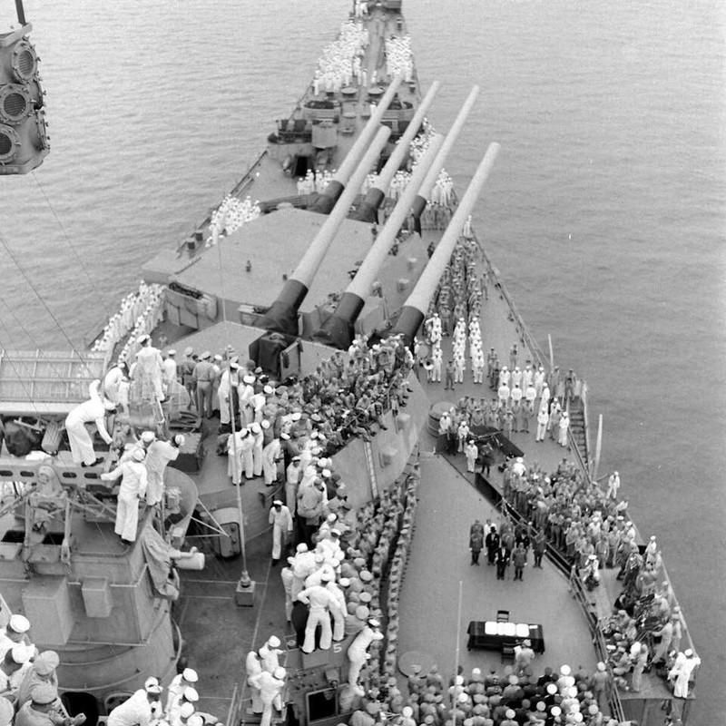 WW2 WWII Photo World War Two / Surrender of Japan Tokyo Bay 2 Sept 1945