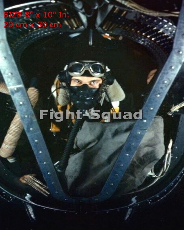 WW2 Picture Photo machine gunner in the plane 6097 8x10in