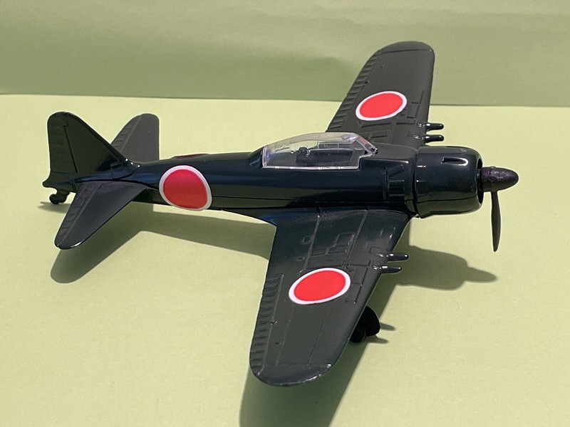 Japanese Zero A6M5 Japanese Fighter Airplane - Damaged Propeller - USED gallery