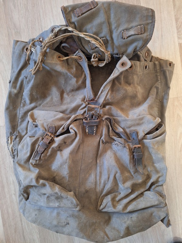 Equipment mountain troops backpack Wehrmacht 2. WWII with stamp 3. Comp.