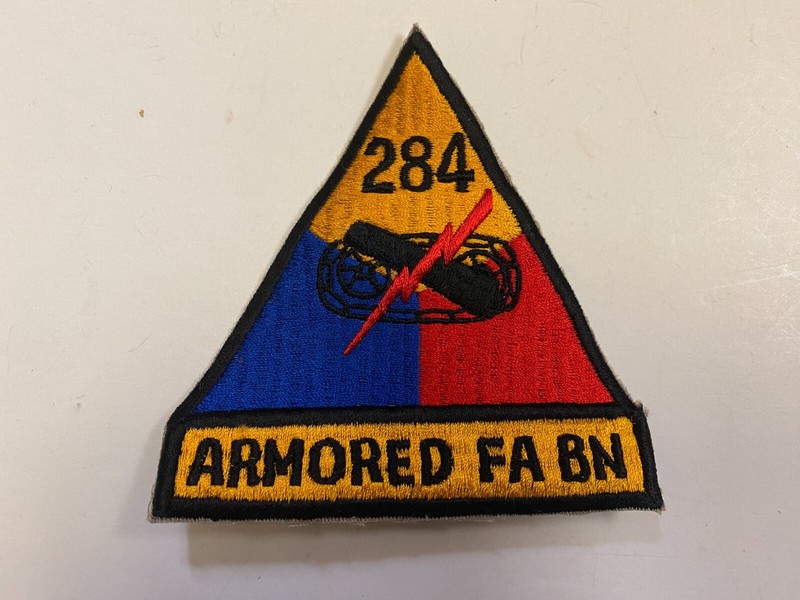 F0111 WW2 US Army Armored Tank Battalion Triangle 284th Field Artillery BN IR44C
