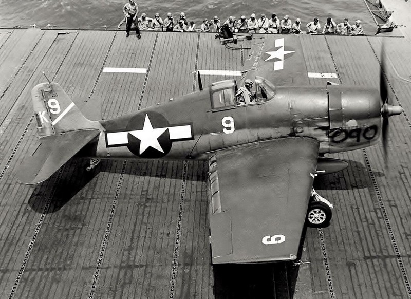 WW2 Photo WWII US Navy F6F Hellcat on Carrier Deck World War Two / 5305