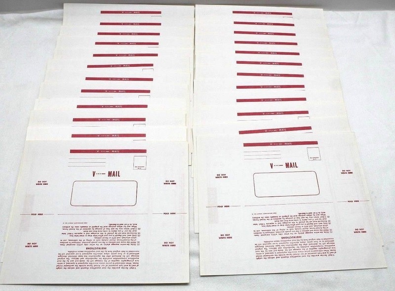US WWII V Mail red and white stationary pages set of 24 Repro Z2208