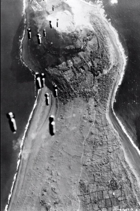 WW2 Photo WWII B-24 Bombs Falling on Iwo Jima PTO Japan World War Two / 1636