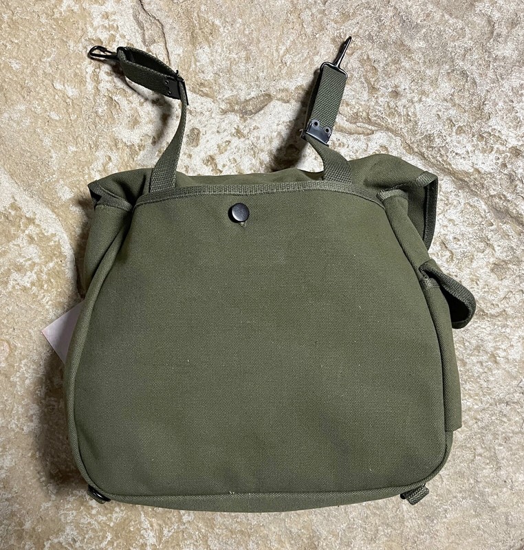 Reproduction WW2 US M-1936 Musette Bag OD#7 gallery