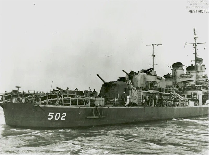 WW2 WWII Photo World War Two / US Navy Fletcher Class Destroyer USS Sigsbee