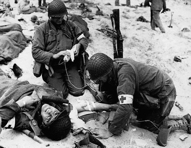 WW2 Photo, D-Day Invasion, Wounded Medic, WWII World War Two Normandy / 1079