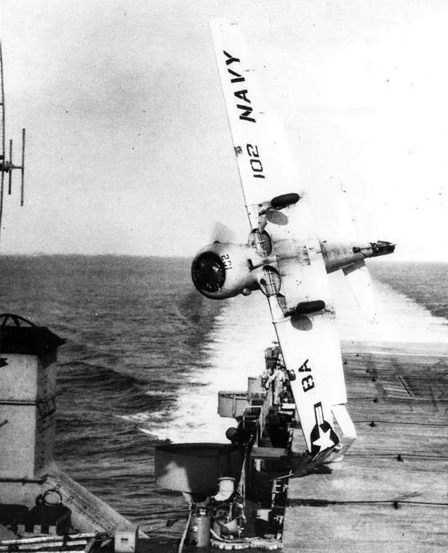 WW2 WWII Photo US Navy Aircraft Carrier Plane Crash World War Two / 5928