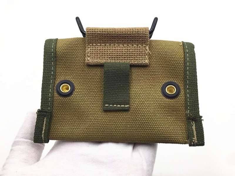 WW2 KOREAN WAR US ARMY KHAKI FIRST AID POUCH WITH HOOK COMPASS BAG gallery