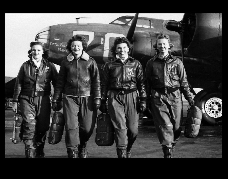 WASP Pilots B-17 PHOTO Women Army Air Force Service,US Army Air Corp World War 2