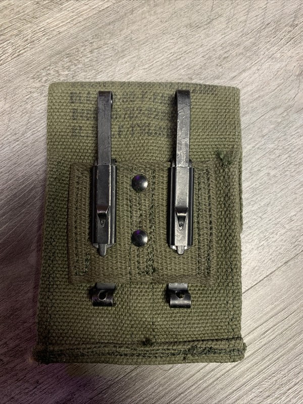 Vietnam Era .45 PISTOL MAGAZINE AMMO BELT CARRY POUCH-OD#7 GREEN gallery