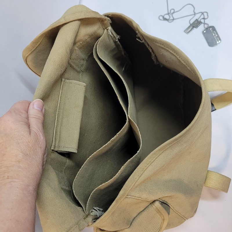 WWII Wharton Mfg 1943 US Musette Bag gallery