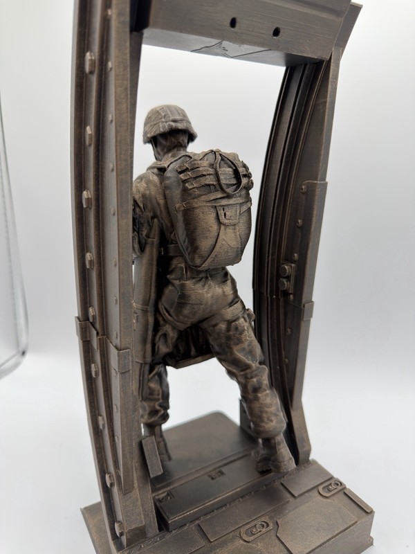 3D Printed US PARATROOPER Statue Exiting An Aircraft Door Airborne gallery