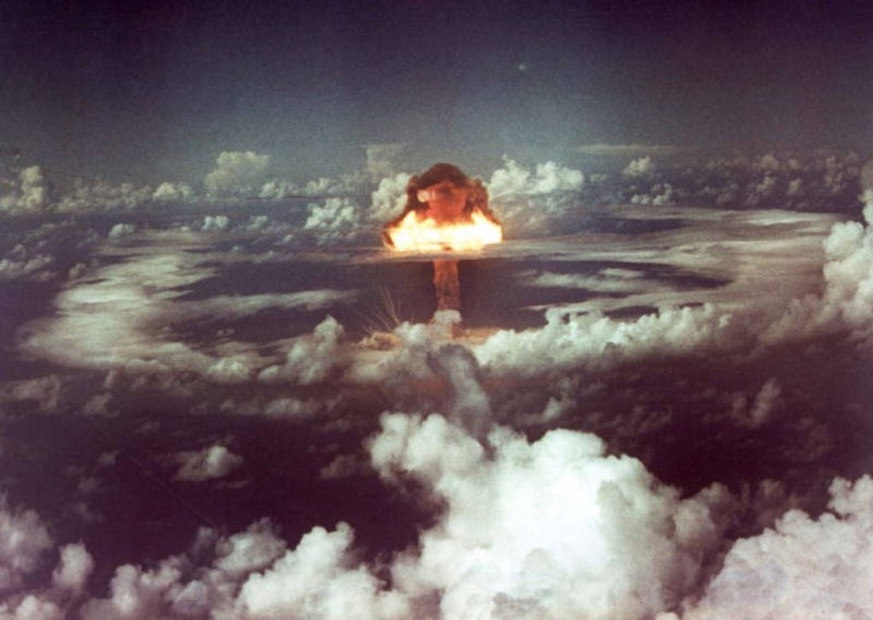 ATOMIC BOMB PHOTO WORLD WAR 2 HIROSHIMA COLOR 8 x 10 PICTURE PHOTOGRAPH