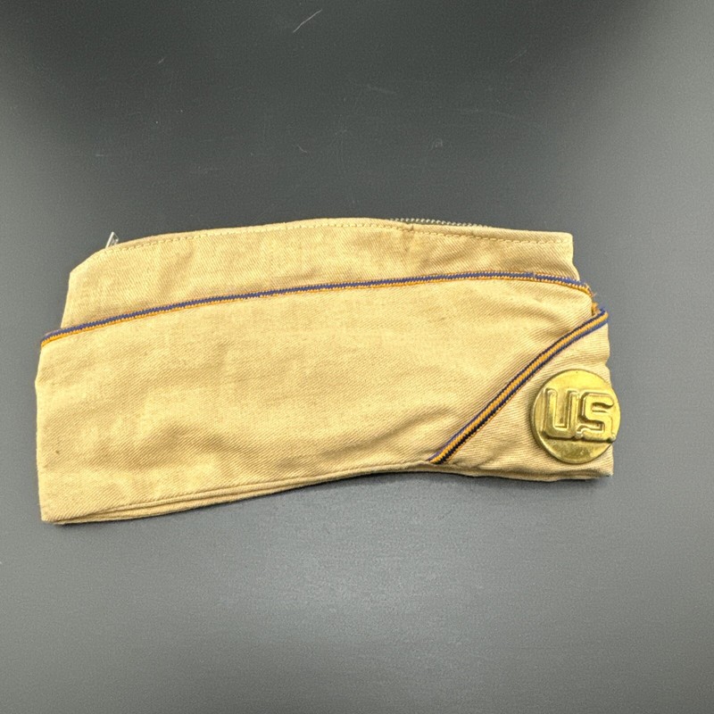 Reproduction WWII US Army Garrison Cap, Khaki W/Infantry Piping Size 7-1/2📦