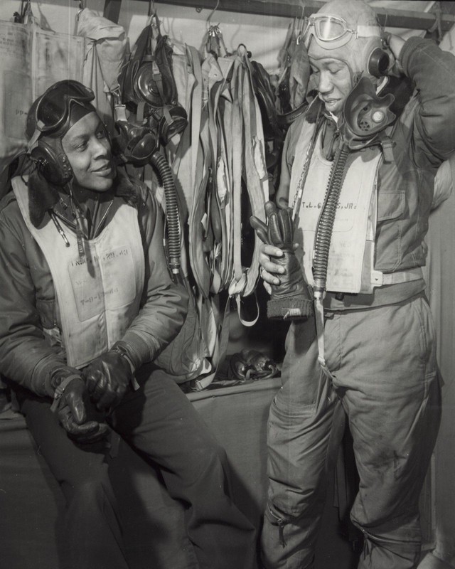 Tuskegee Airmen 332nd Fighter Group Pilot Italy 1945 8×10 World War II WW2 Photo