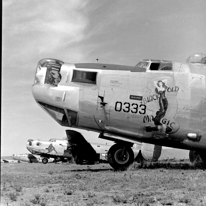 WW2 WWII Photo World War Two / Consolidated B-24 Liberator Boneyard Nose Art