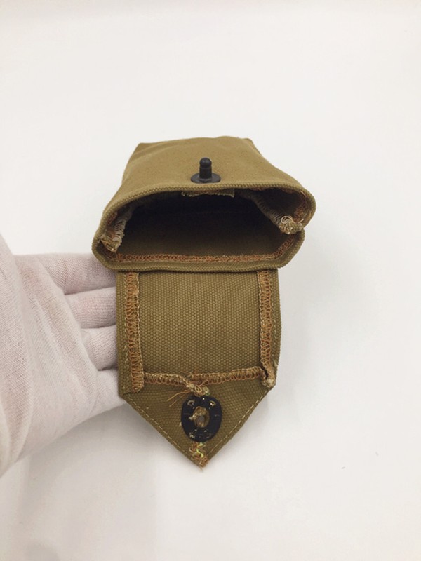 WW2 US ARMY AMMO 3 POCKET POUCH TOOL KIT gallery