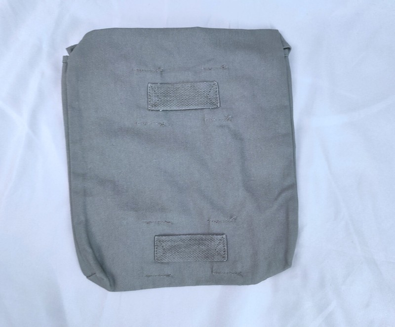 WWII WW2 GERMANY PARATROOPER HANDBAG WEHRMACHT MASK BAG gallery