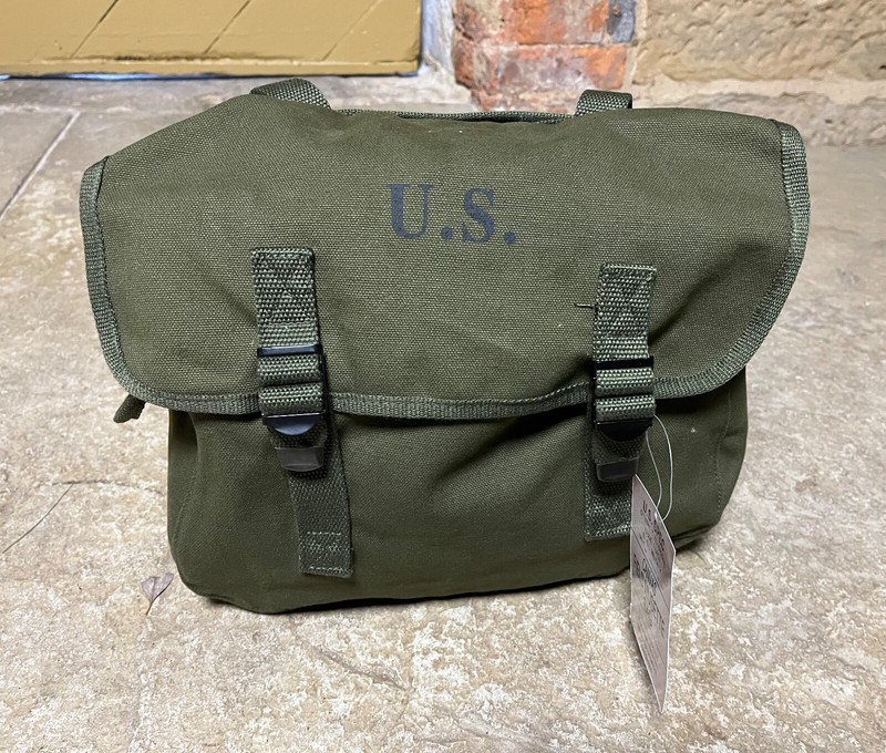 Reproduction WW2 US M-1936 Musette Bag OD#7 gallery