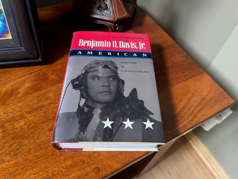 TUSKEGEE AIRMAN SIGNED BENJAMIN O DAVIS COMMANDER WWII P-51 MUSTANG
