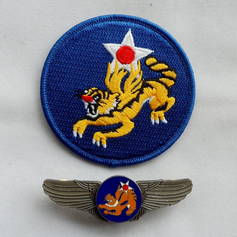 WWII Chinese US 14th Air Force Flying Tigers Badge Pin Jacket Patch