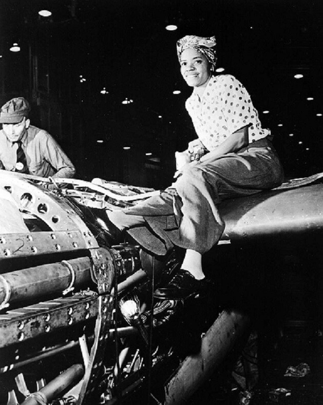 Rosie the Riveter Lockheed Aircraft Corp., Burbank, CA 8x10 WW2 WWII Photo 911