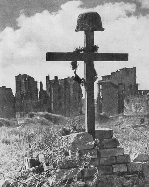 Polish Soldier’s Grave in Warsaw 8″x 10″ World War II WW2 Photo 536