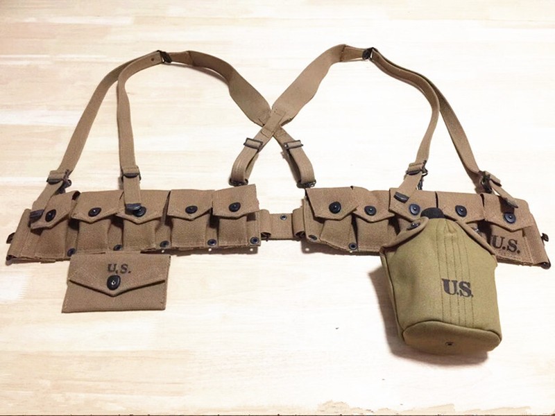 WW2 US ARMY Soldier Gear Combat 1943 X Suspenders Bar Belt First Aid Canteen SET gallery