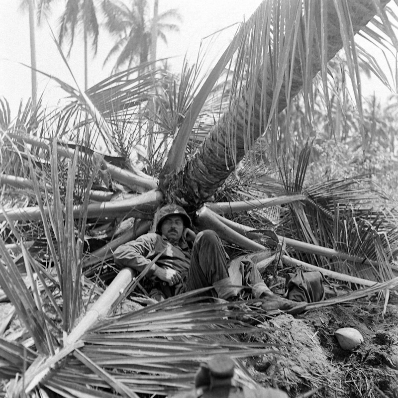 WW2 WWII Photo World War Two / US Marines Landing Bougainville Nov. 1943 USMC