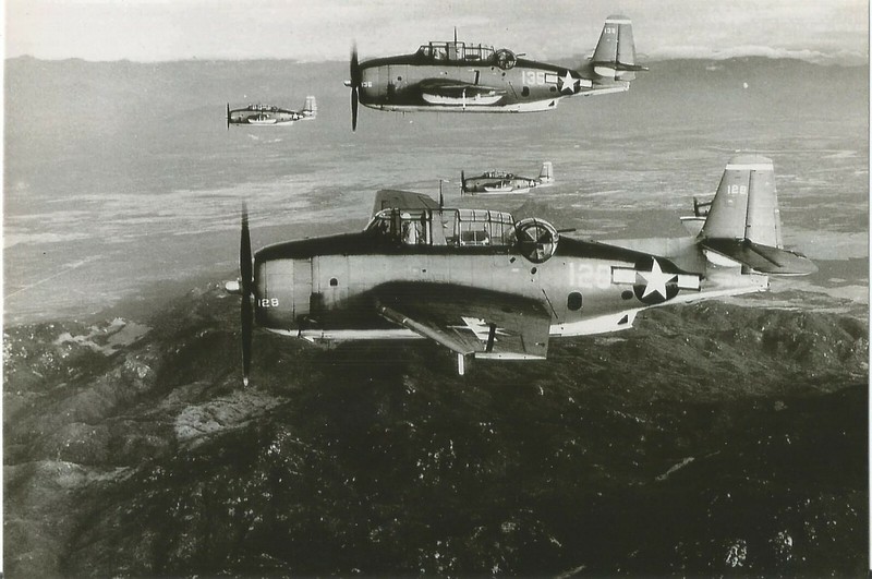 WW II Usa Photo -- TBF Avengerr Plane