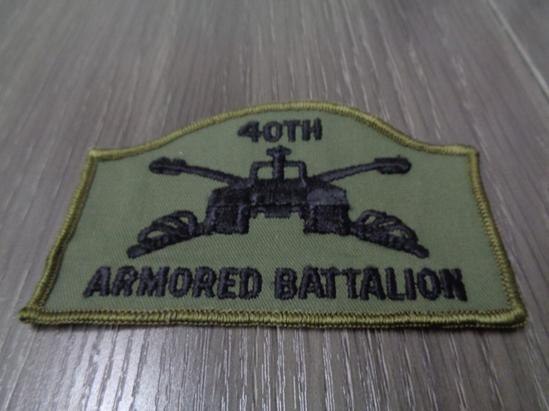 VINTAGE US ARMY 40th ARMORED BATTALION PATCH OD GREEN gallery