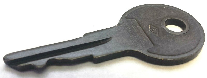 WWII Dodge willys MB ford GPW ✅ (qt3 A2518) 3 Keys for Ign Glove & Tool Box H700 gallery