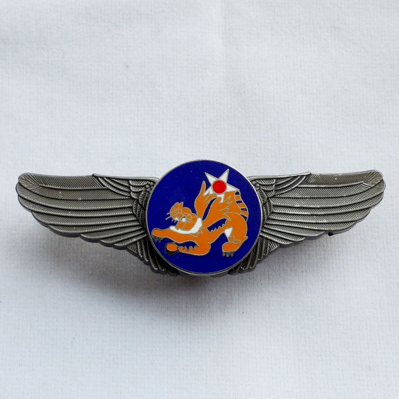WWII Chinese US 14th Air Force Flying Tigers Badge Pin Jacket Patch gallery