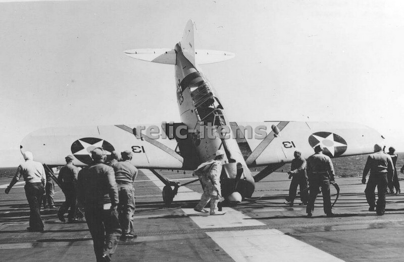 WW2 PICTURE PHOTO US PLANE BREWSTER F2A BUFFALO CRASH CARRIER DECK 6970