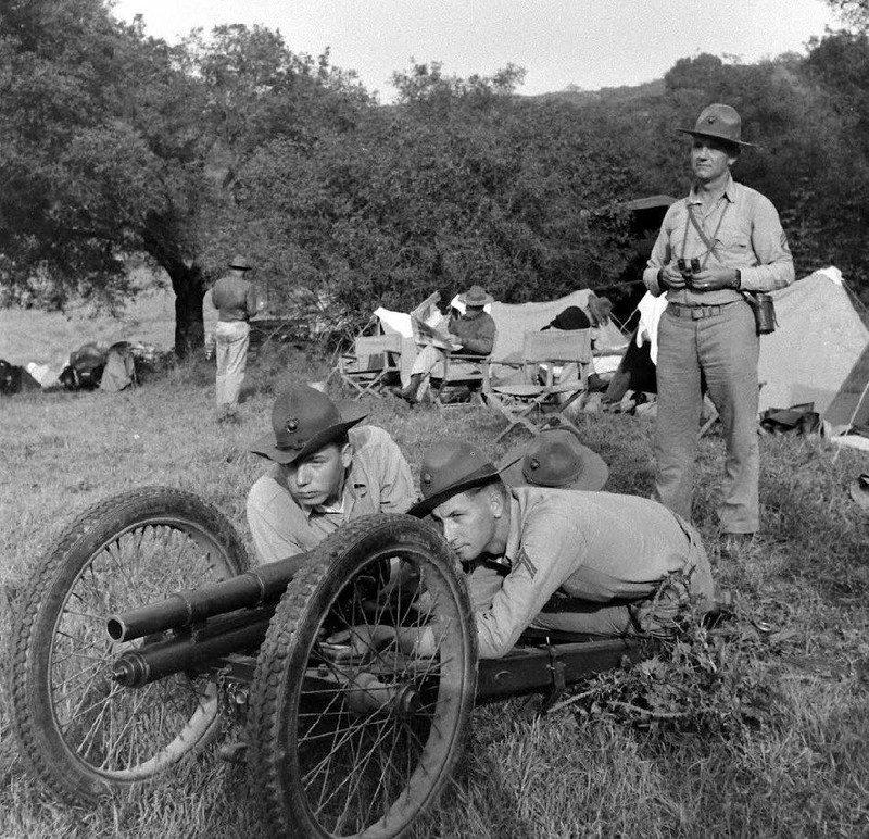WW2 Photo WWII US Marines with Field Gun USMC 1941 World War Two / 1621